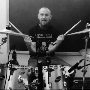 嫂嫂让小叔子帮忙生孩子电视剧
